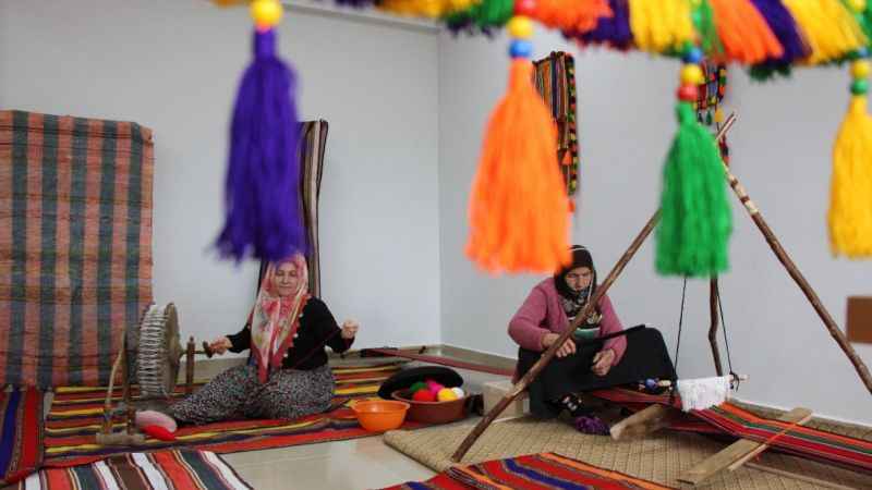 Eski kazaklardan muhteşem kilimler!