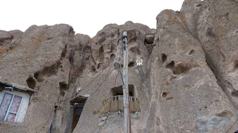 Kendovan evlerini gören hayran oluyor Kendovan evlerini gören hayran oluyor