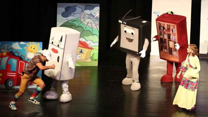 Depremzede çocuklara Bir Afet Masalı Müzikali