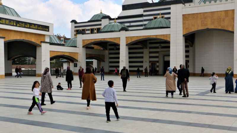 Selahaddin Eyyubi Camii'ne büyük ilgi