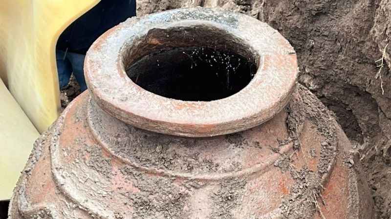 Kayseri'de sürülen tarladan tarihi küp çıktı