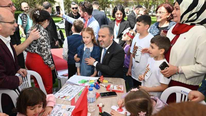 Bursa'da çifte çocuk şenliği