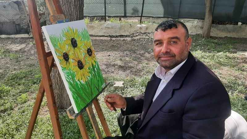 Köyünden Avrupa'ya tablo satıyor