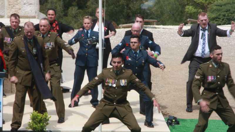 Atalarını 'Haka' dansıyla andılar