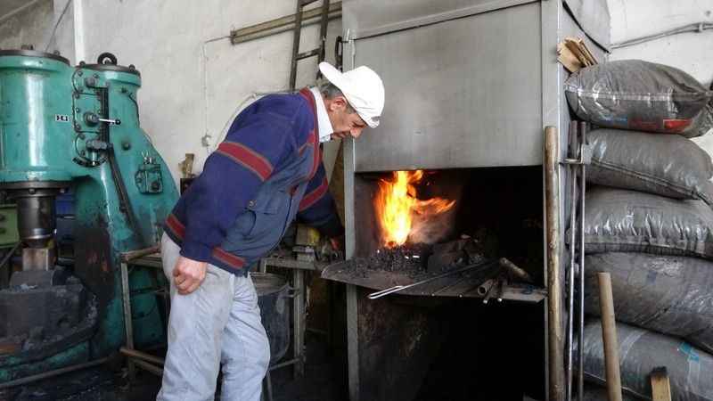 Depremzede ustalar var olma savaşı veriyor