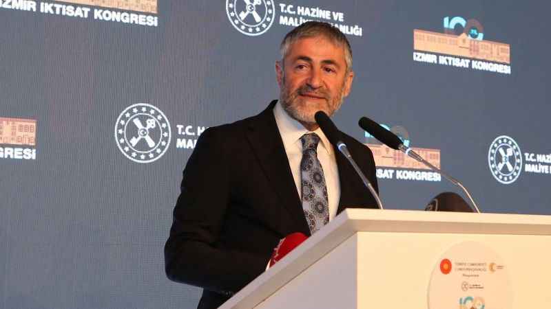 Otoparka dönüştürülen İzmir İktisat Kongresi yeniden inşa edildi