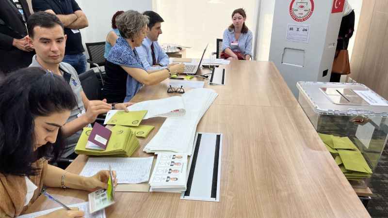 Tayland'daki Türk vatandaşları oy kullanmaya başladı