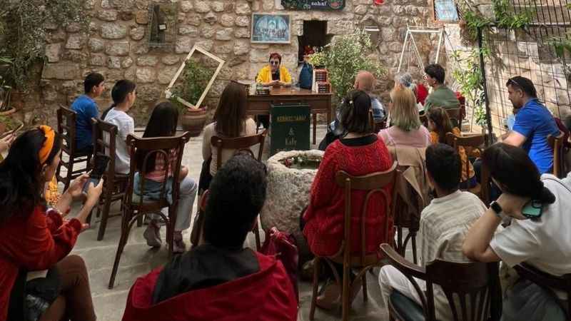 Buket Uzuner yeni romanını tanıttı