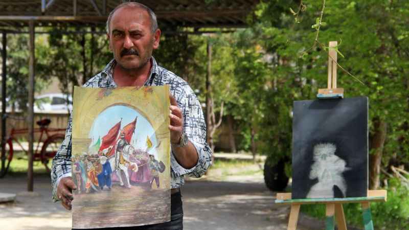 Ayakkabı boyacısı ressamlıkta da iddialı