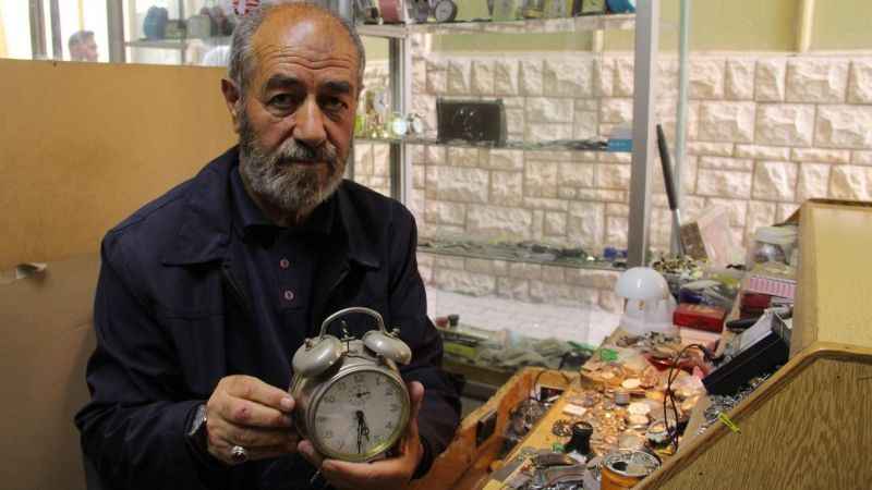 49 yıldır zamana ayar veriyor