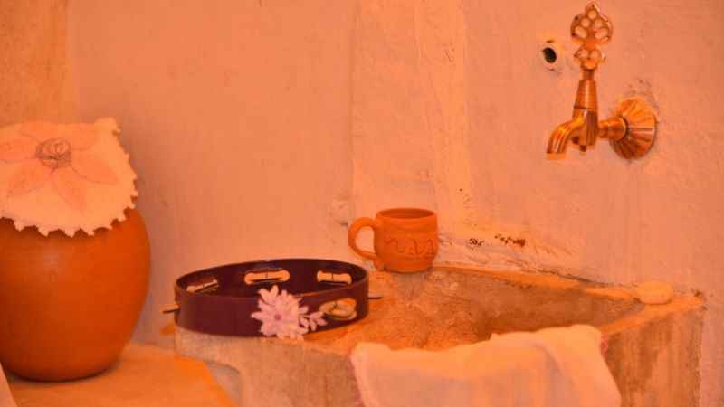 Hamamda sergi olur mu demeyin!