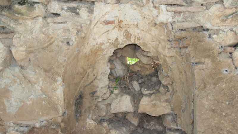 Tabduk Emre'nin türbesi İnhisar'da