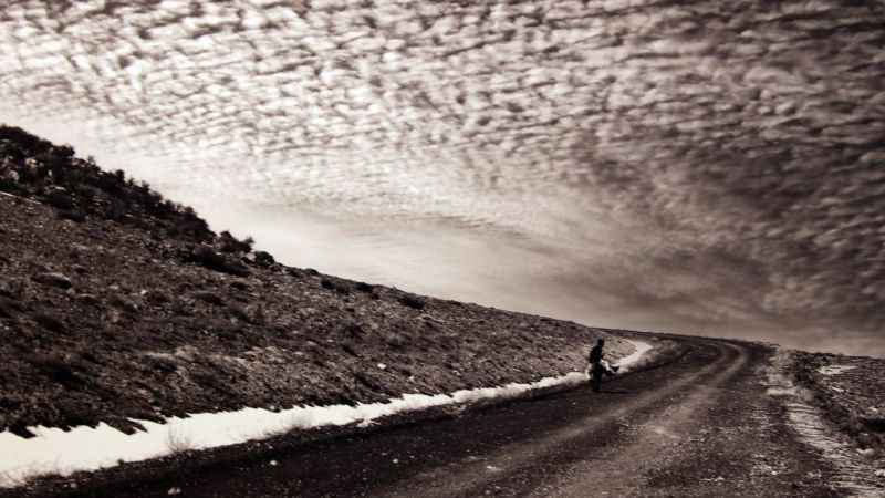 Siyahtan Beyaza Yalnızlıklar sergisi