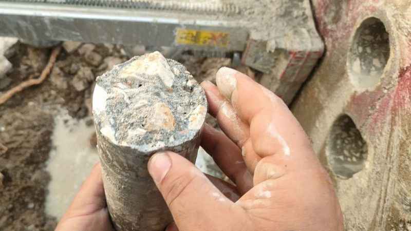 Hatay'da beton örneğinden deniz kumu çıktı