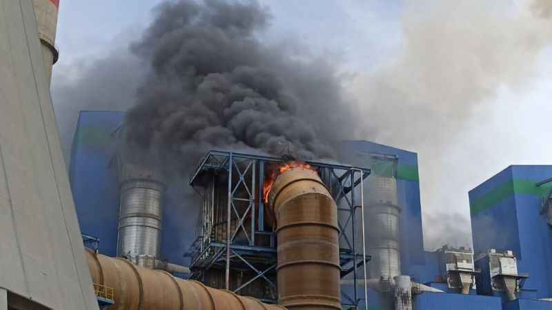 Türkiye'nin en büyük termik santralinde yangın çıktı