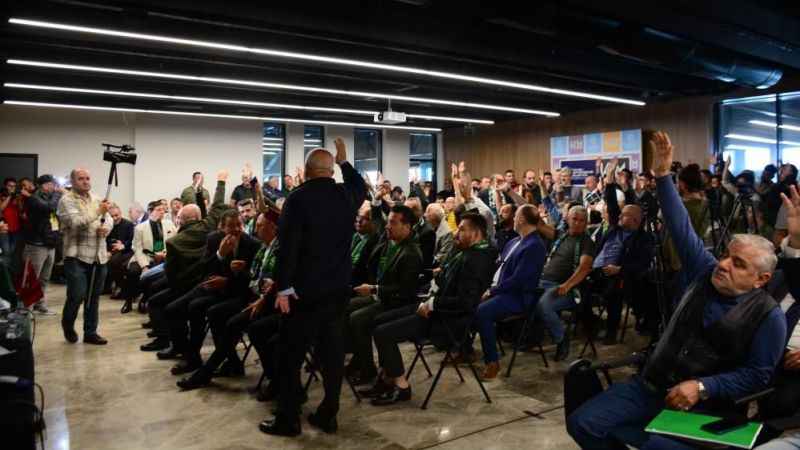 Kocaelispor yönetimi ibra edildi