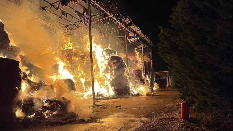 Karacabey’de korkutan çiftlik yangını