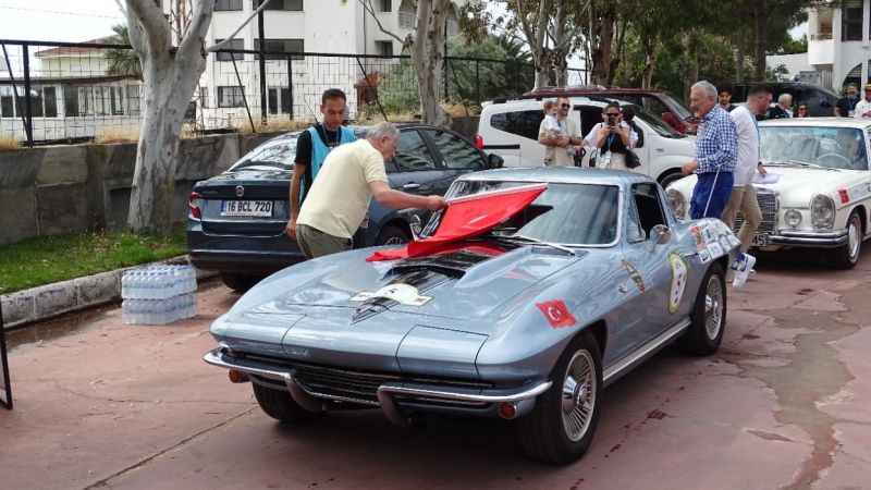 Ayvalık’ta klasik otomobil rallisi