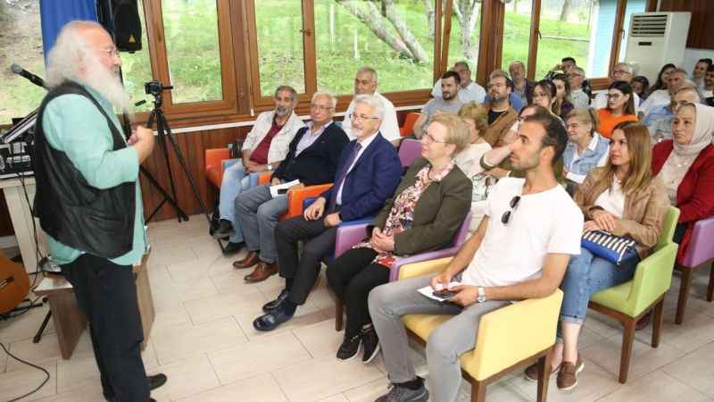 Nâzım Hikmet'e ölümünün 60. yılında anma
