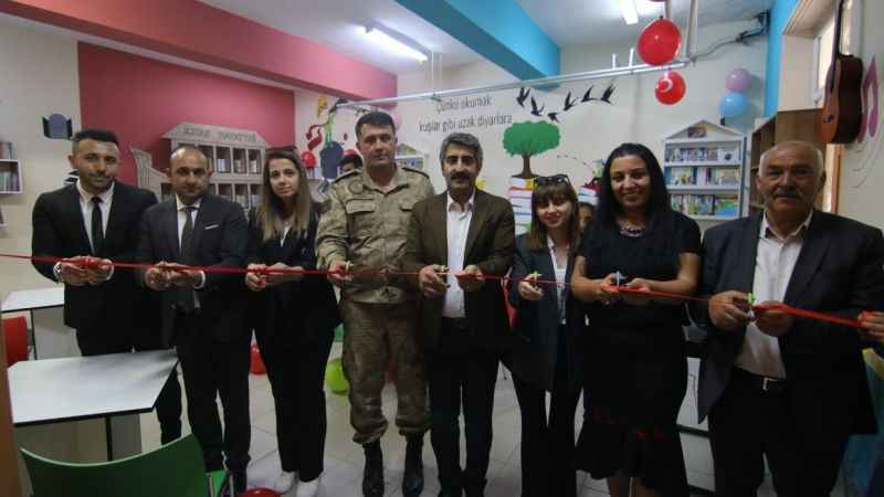 Okullara 7 yılda 14 kütüphane kazandırdı