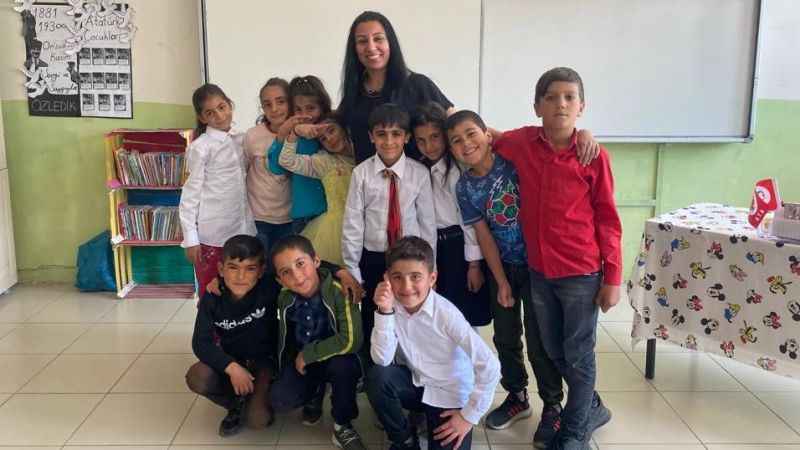 Okullara 7 yılda 14 kütüphane kazandırdı