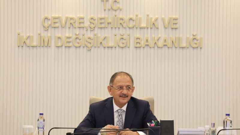 Bakan Özhaseki, bakanlık bürokratlarıyla ilk toplantısını gerçekleştirdi