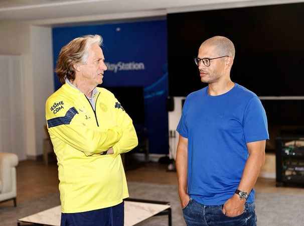 Alex de Souza’dan, Fenerbahçe'ye ziyaret