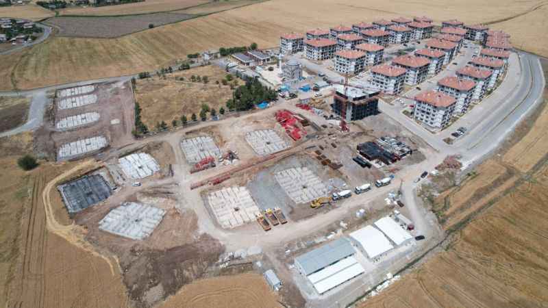 Depremzedeler için mesai sürüyor: Konutlar yükseliyor