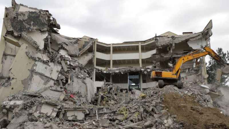 Enkaz bölgelerinde asbest tehlikesine dikkat!