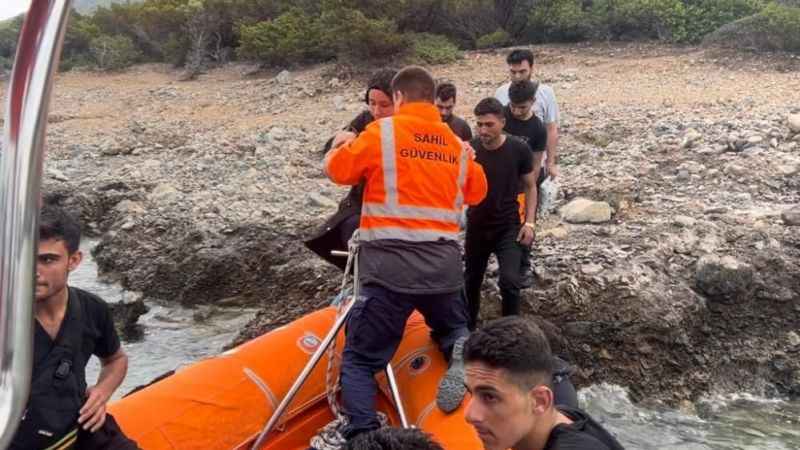Bodrum'da 9 düzensiz göçmen kurtarıldı