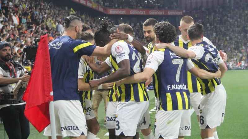 Fenerbahçe, Ziraat Kupasına 1-0 önde başladı