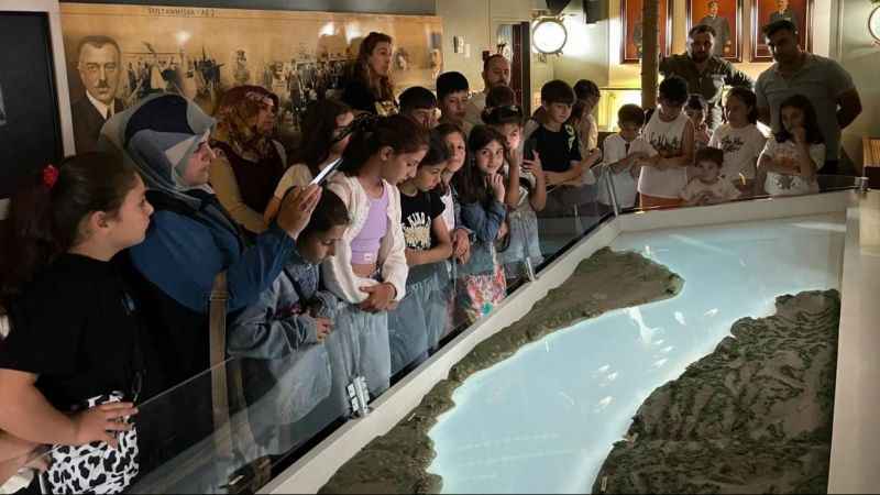 TCG Nusret Mayın Müze Gemisi ziyaretçileri ağırladı