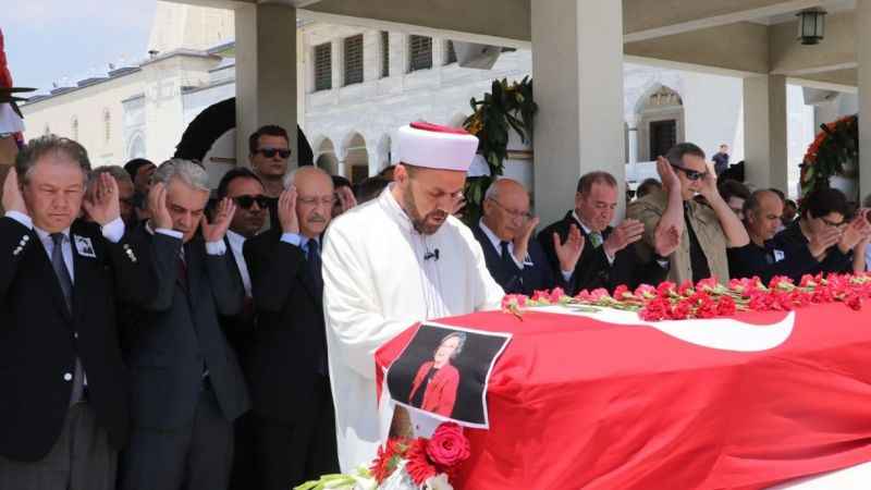 Keman Virtüözü Suna Kan'a veda