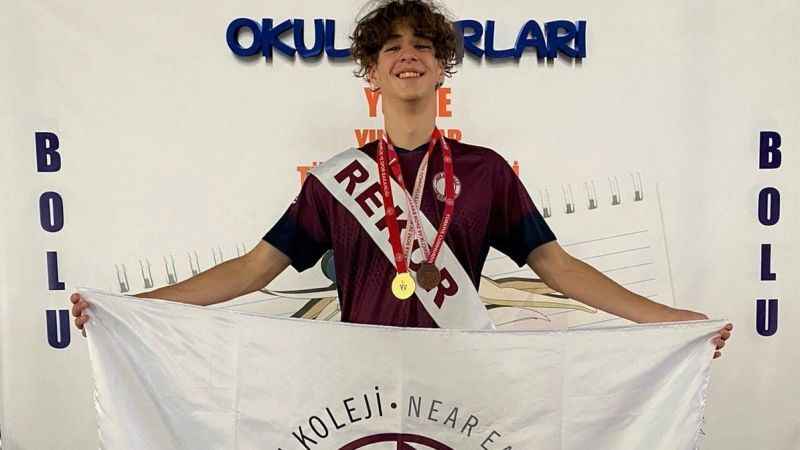 Barkan Can Aykut, yüzmede Türkiye birincisi oldu