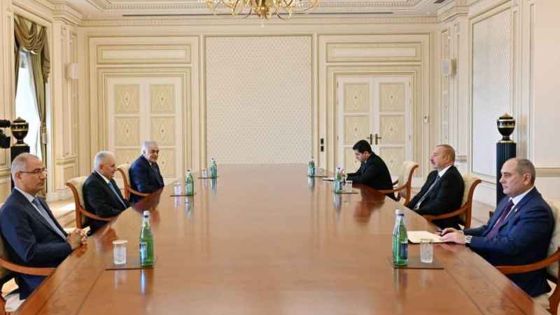 Aliyev, Binali Yıldırım’ı Bakü'de ağırladı