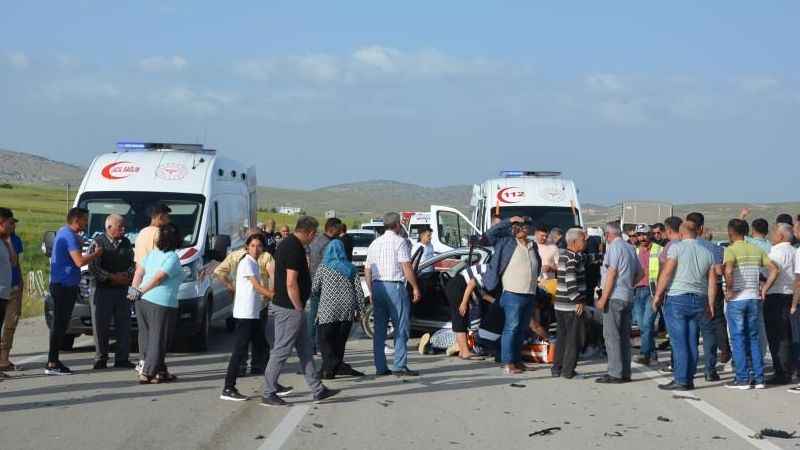 Antalya'daki kazada Muharrem Ertör, Gülten Ertör ve Berra Türkmen hayatını kaybetti 