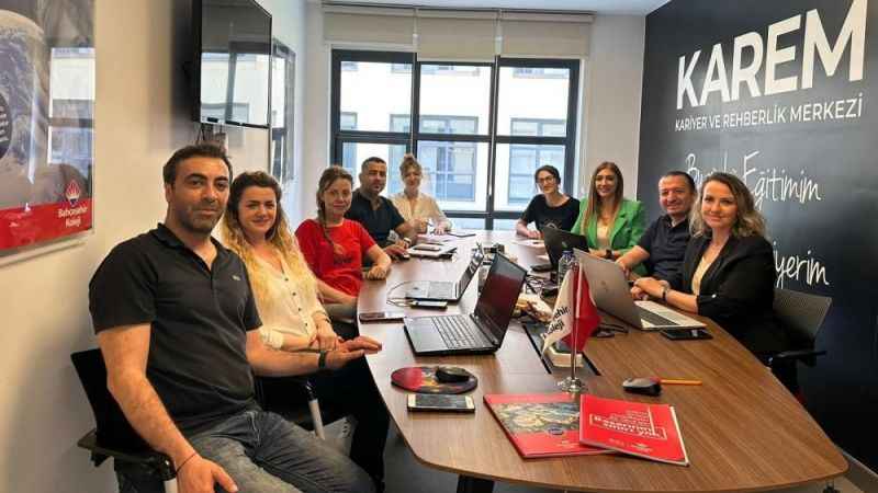 2023 AYT Sorularını Bahçeşehir Koleji Öğretmenleri Değerlendirdi