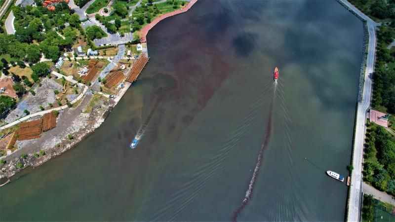 Haliç’te korkutan görüntü