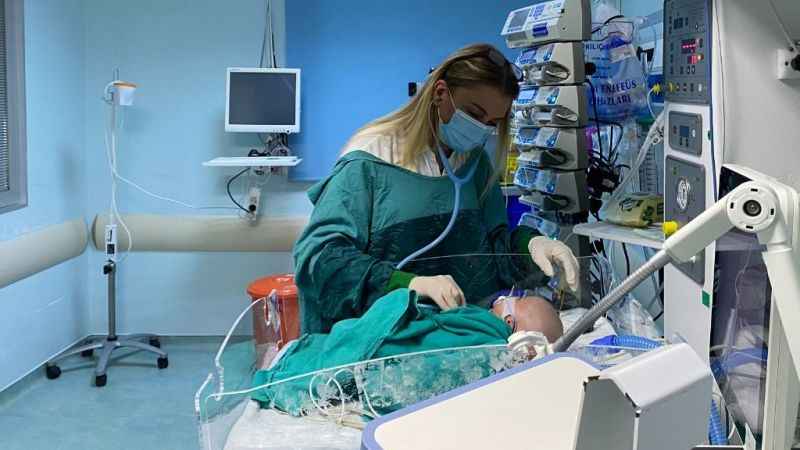 Yazın pencere ve balkondan düşenlerin sayısı artıyor