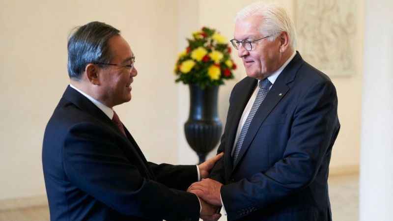 Almanya Cumhurbaşkanı ile Çin Başbakanı Berlin’de bir araya geldi