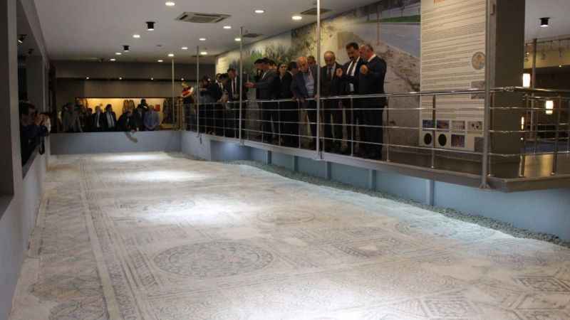 Bin 700 yıllık 'mozaik' görücüye çıktı