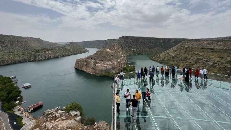 Fırat'ın incisi Rumkale turistleri bekliyor