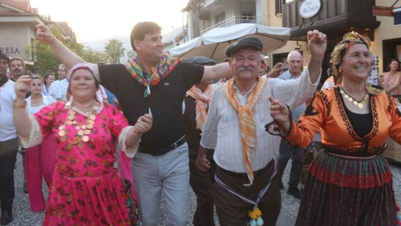Yörüklerin yayla göçü renkli görüntüler oluşturdu