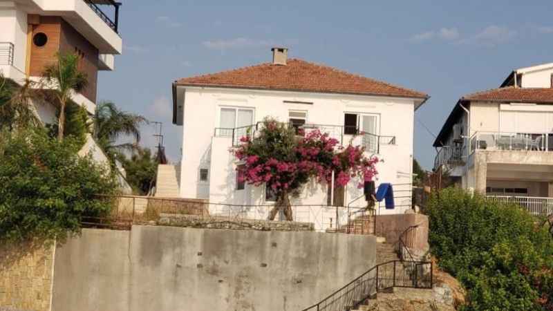 Şövalye Adası’nın tarihi ilk evi satılık 