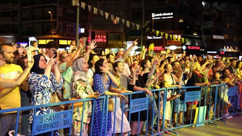 Marmaris’te ‘Yeni Türkü’ rüzgarı esti