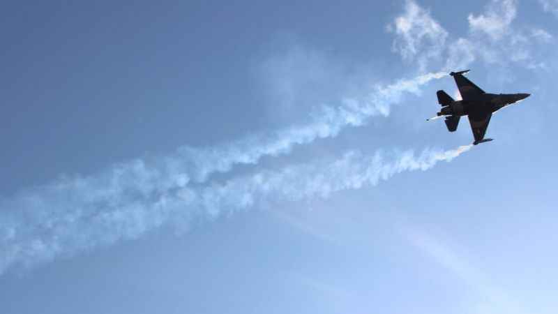 Solotürk'ten nefes kesen gösteri