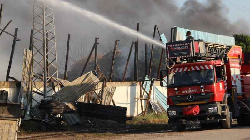 Manisa'daki fabrika yangını kontrol altına alındı