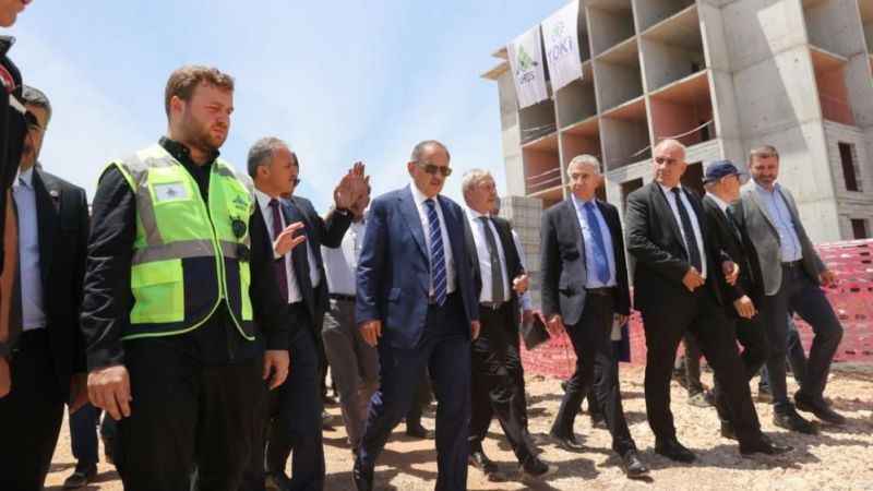 Depremzedelere 338 geçici iş yeri daha teslim edildi