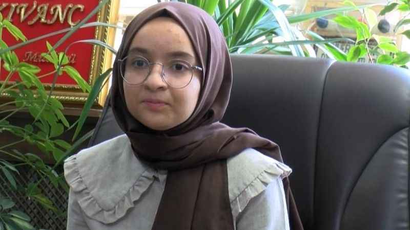Muş'ta Zehra Şimşek LGS'de 500 tam puan aldı
