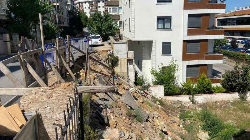 Maltepe'de Göçük Korkusu: Önlemler Ketersiz Kaldı